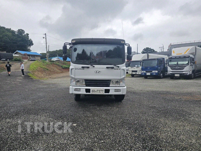 현대 메가트럭 280 단바리 카고 5톤 수동