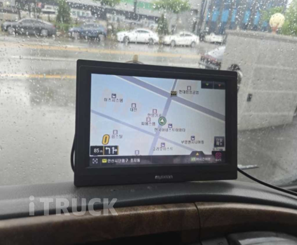 현대 메가트럭 225 단바리 카고 5톤 수동