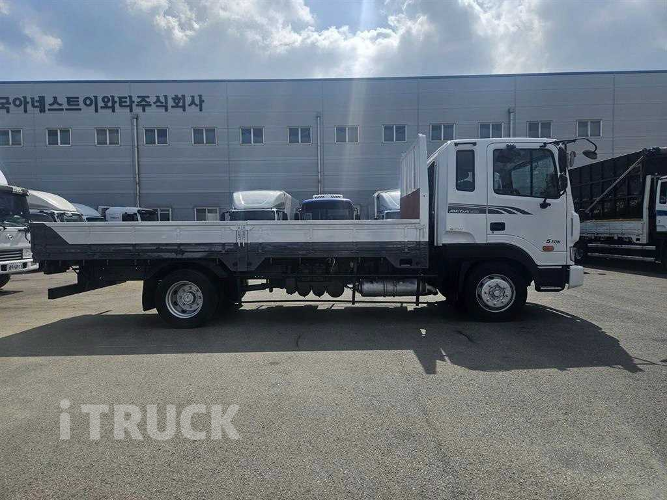 현대 메가트럭 235 단바리 카고 4.5톤 수동