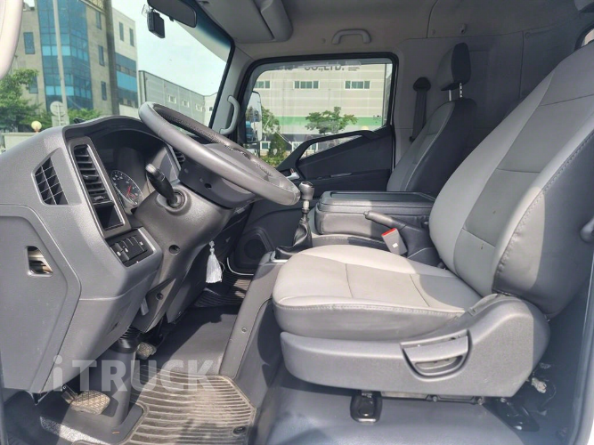 현대 올뉴마이티 3.5톤 광폭 카고 슈퍼캡 9