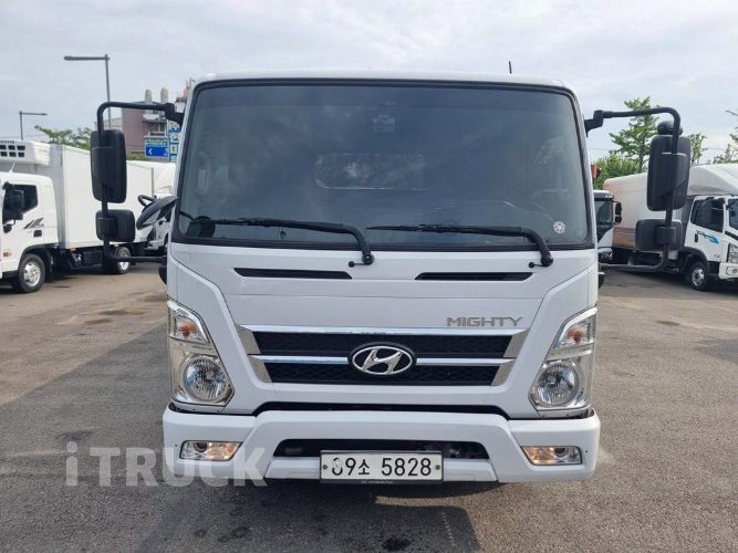 현대 올뉴마이티 3.5톤 광폭 카고 슈퍼캡 1