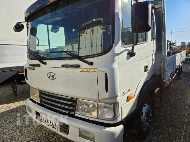 현대 메가트럭 250 단바리 카고 4.5톤 수동 1