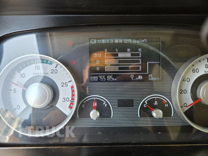 현대 메가트럭 250 단바리 카고 4.5톤 수동 12