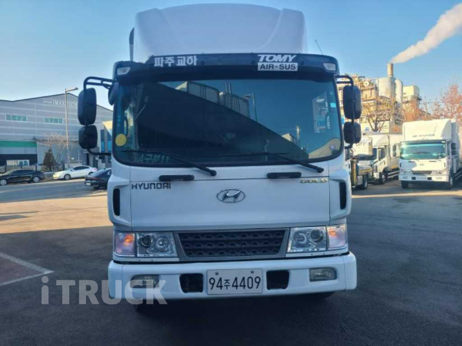 현대 메가트럭 280 후축 윙바디 5톤 수동
