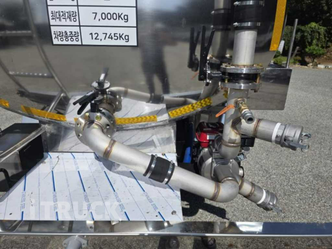 현대 살수차 메가트럭 스텐탱크 7,000L 수동