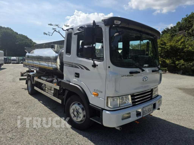 현대 살수차 메가트럭 스텐탱크 7,000L 수동