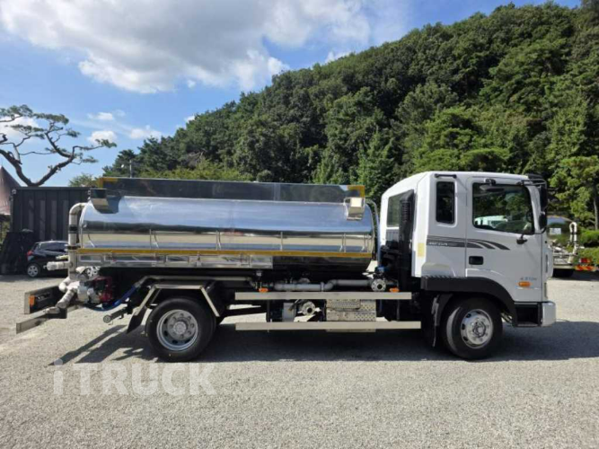 현대 살수차 메가트럭 스텐탱크 7,000L 수동