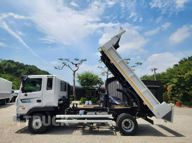 현대 메가트럭 화물덤프 5톤