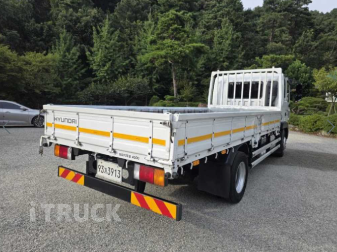 현대 메가트럭 280 단바리 카고 5톤 수동