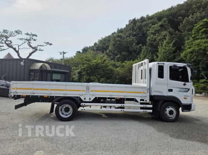 현대 메가트럭 280 단바리 카고 5톤 수동
