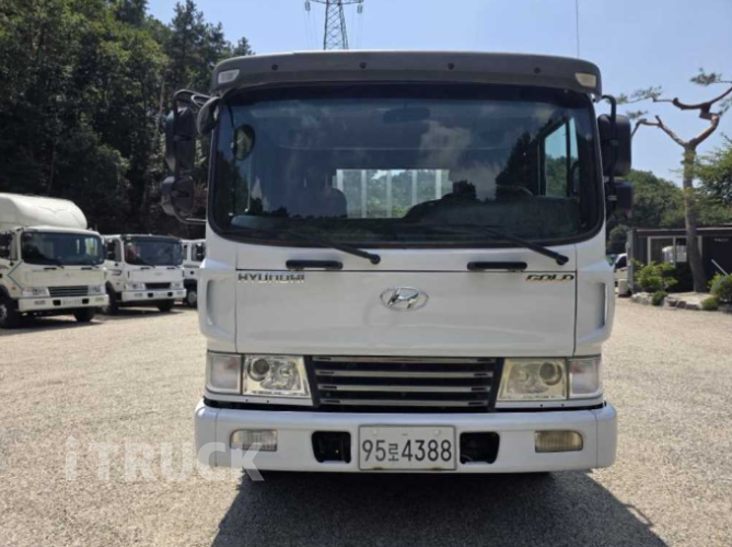 현대 메가트럭 250 단바리 카고 5톤 수동