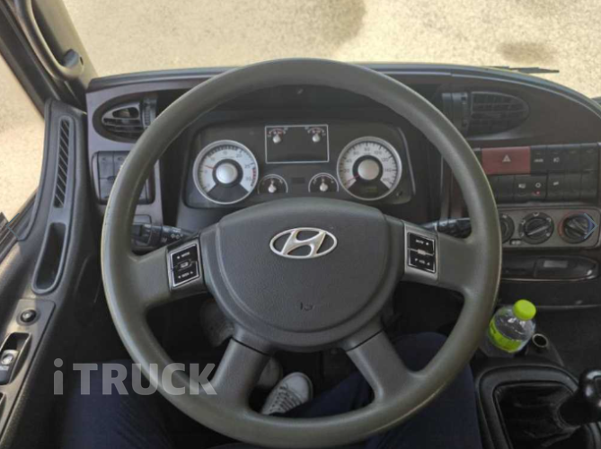 현대 메가트럭 250 단바리 카고 5톤 수동