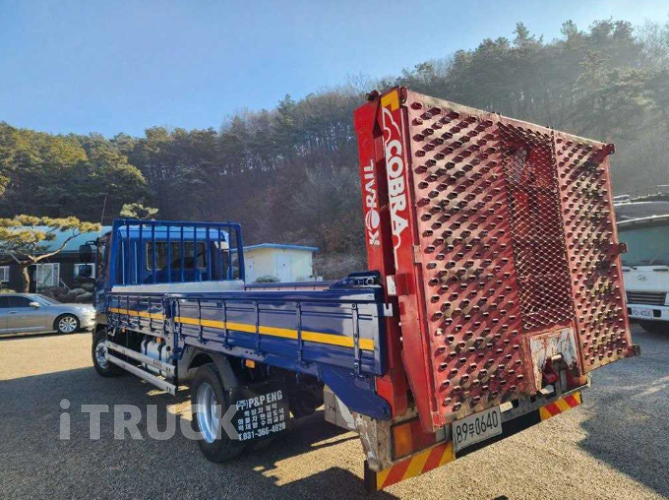 현대 어부바카 메가트럭 5톤
