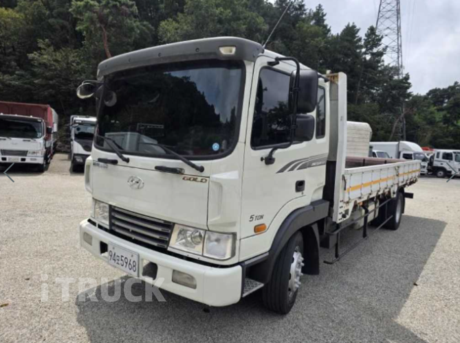 현대 메가트럭 260 단바리 카고 5톤 수동