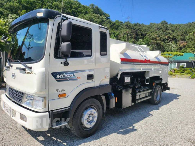 현대 탱크로리 메가트럭 5,000L 수동