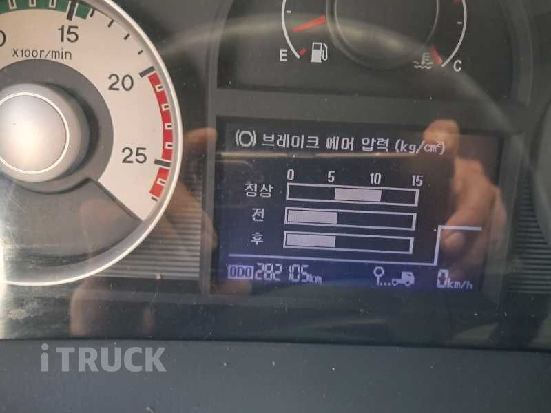 현대 트라고 350 십바리 윙바디 9.5톤 수동