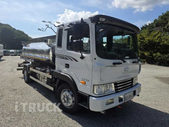 현대 살수차 메가트럭 스텐탱크 7,000L 수동