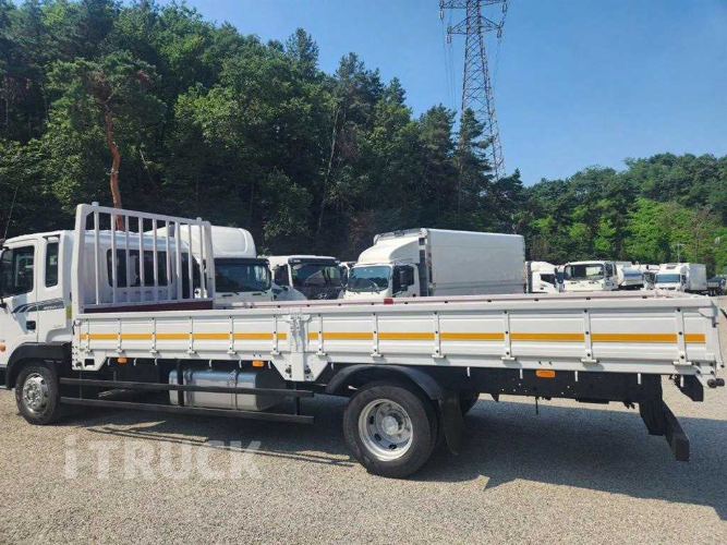 현대 메가트럭 260 단바리 카고 5톤 수동
