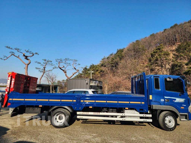 현대 메가트럭 280 단바리 카고 5톤 수동