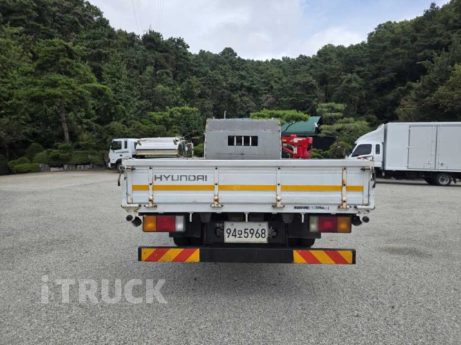 현대 메가트럭 260 단바리 카고 5톤 수동