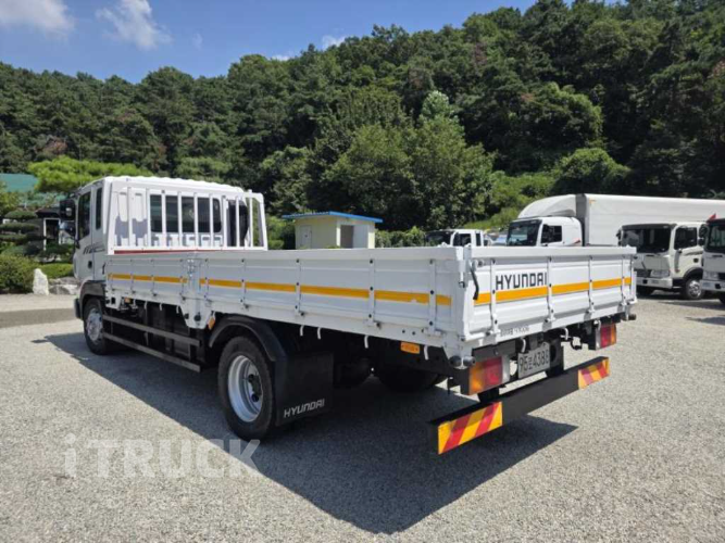 현대 메가트럭 250 단바리 카고 5톤 수동