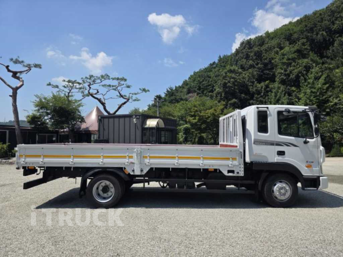 현대 메가트럭 250 단바리 카고 5톤 수동