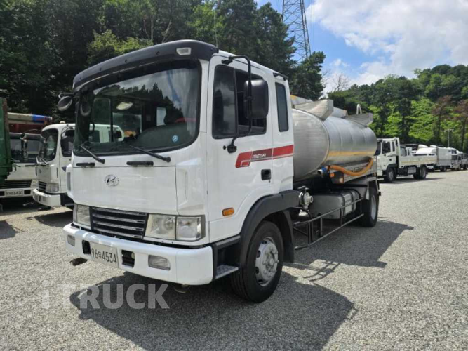 현대 살수차 메가트럭 스텐탱크 7,500L 수동