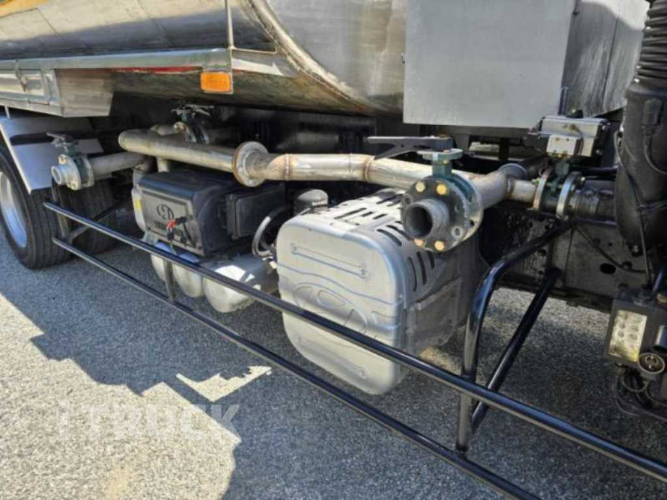 현대 살수차 메가트럭 스텐탱크 7,500L 수동