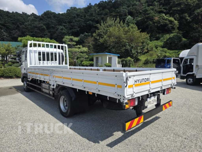 현대 메가트럭 280 단바리 카고 5톤 수동
