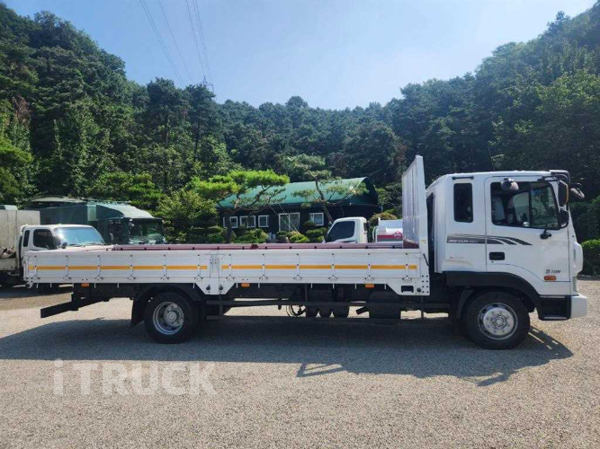현대 메가트럭 260 단바리 카고 5톤 수동