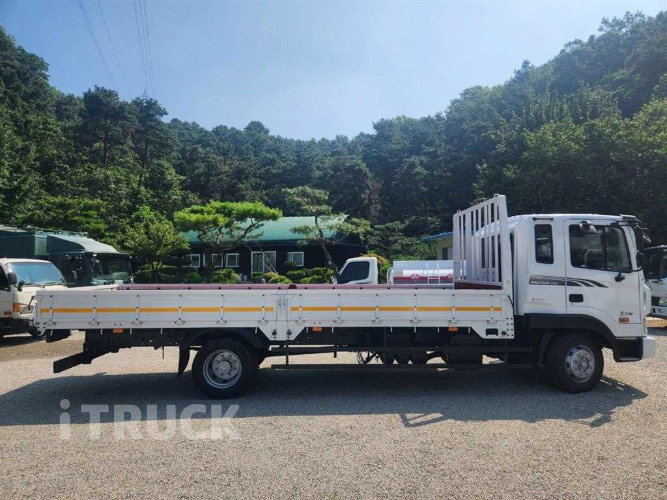 현대 메가트럭 260 단바리 카고 5톤 수동