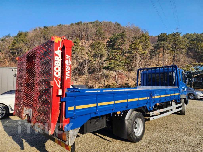 현대 메가트럭 280 단바리 카고 5톤 수동