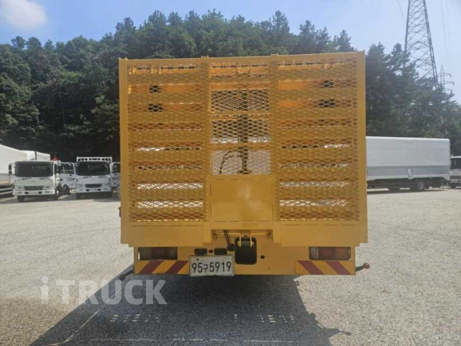 현대 메가트럭 250 단바리 카고 5톤 수동