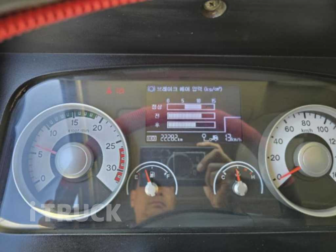 현대 살수차 메가트럭 스텐탱크 7,500L 수동