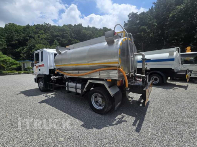 현대 살수차 메가트럭 스텐탱크 7,500L 수동