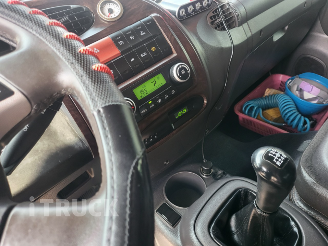 현대 메가트럭 와이드캡 후축 상승윙바디 8.5톤 수동 12