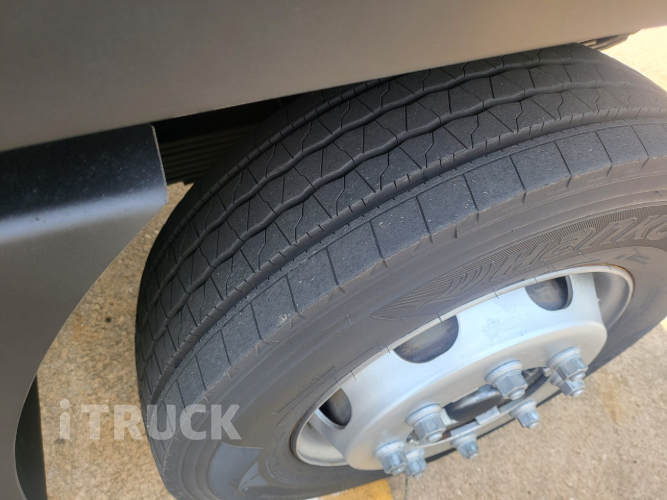 현대 메가트럭 와이드캡 후축 상승윙바디 8.5톤 수동 6