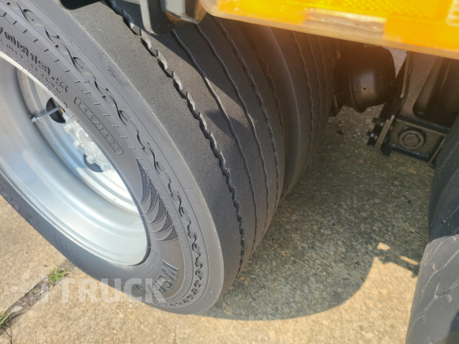 현대 메가트럭 와이드캡 후축 상승윙바디 8.5톤 수동 7