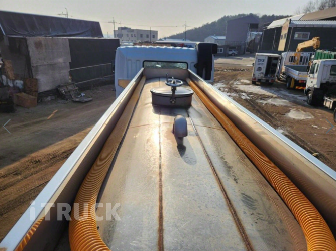 현대 살수차 뉴파워트럭 스텐탱크 8,000L 수동