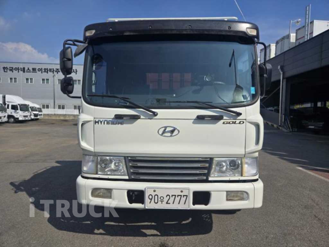 현대 메가트럭 260 앞축 카고 4.5톤 수동