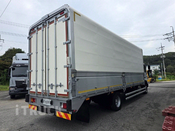 현대 메가트럭 280 단바리 윙바디 4.5톤 수동 3