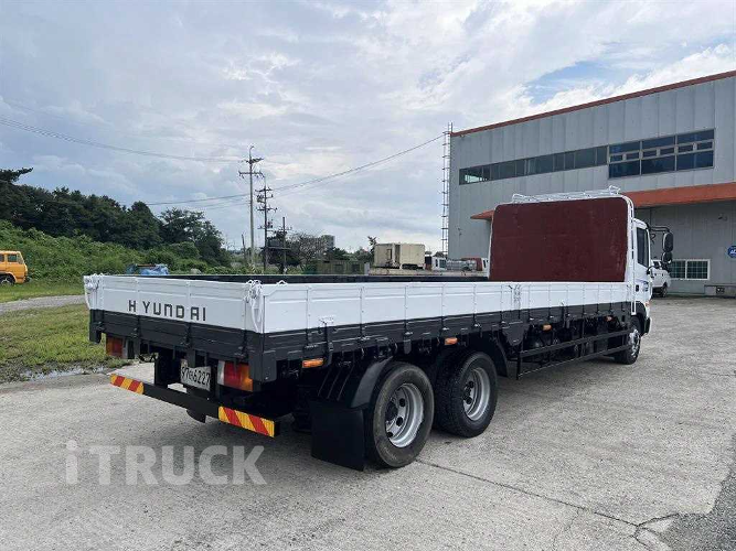 현대 메가트럭 250 후축 카고 4.5톤 수동 4