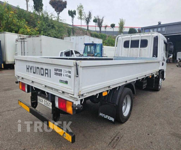 현대 올뉴마이티 2.5톤 카고 슈퍼캡