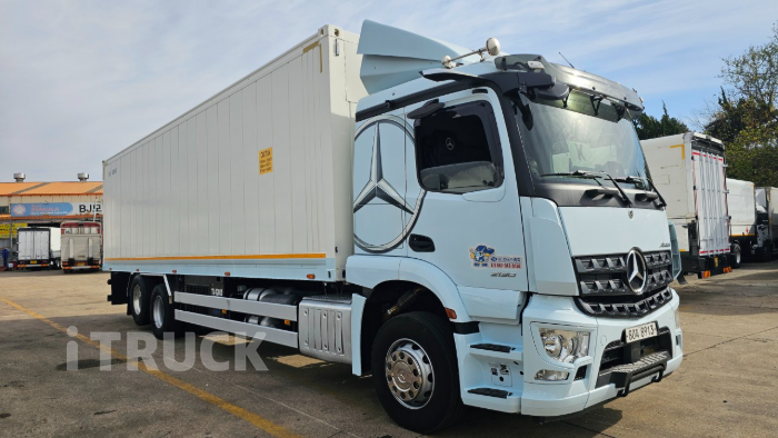 벤츠 아록스 299 후축 냉동 컨테이너탑 10.5톤 오토 2