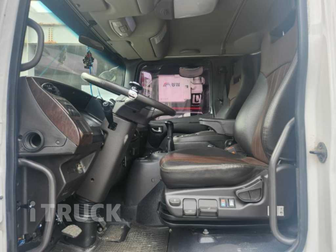 현대 메가트럭 280 후축 윙바디 5톤 수동 10