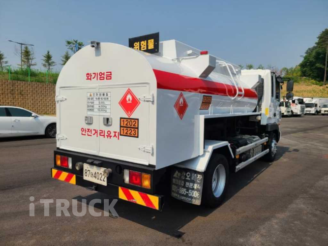 현대 탱크로리 메가트럭 5,000L 수동