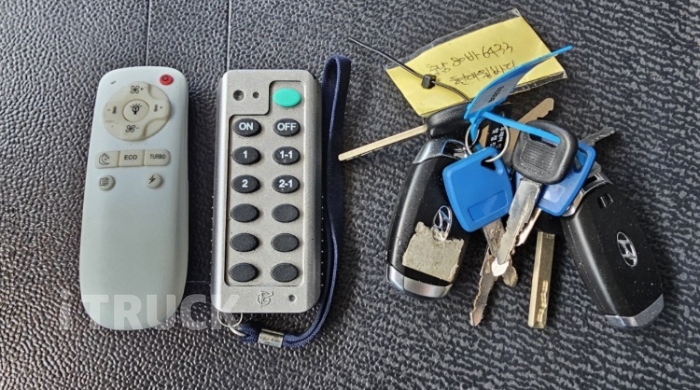 현대 파비스 325 후축 윙바디 9톤 오토 13