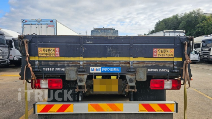 현대 엑시언트 540 앞축 카고 25톤 오토 3