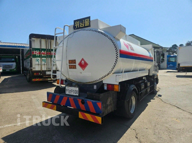 현대 탱크로리 메가트럭 철탱크 10,000L 수동