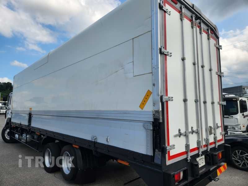 현대 메가트럭 와이드캡 300 후축 윙바디 5톤 수동 5